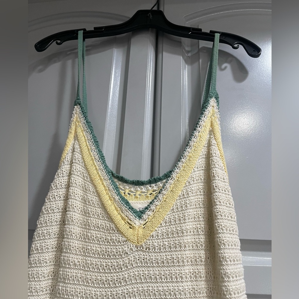 Universal Threads Elegant Yellow and Cream Crochet Dress 2X - Picture 3 of 11